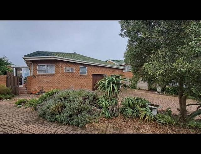 3 BEDROOM HOUSE FOR SALE IN STILBAAI-WES